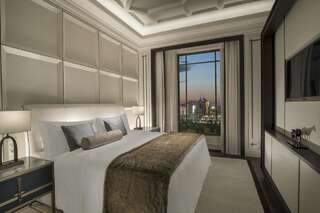 Отель The St. Regis Astana Нур-Султан Номер Делюкс с кроватью размера «king-size»-1